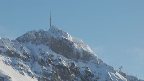 serene winter beauty among the mountains