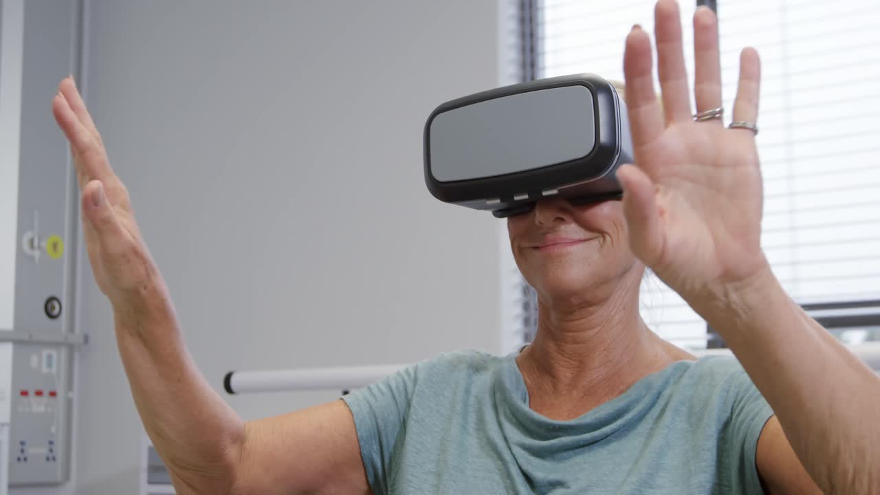 mujer paciente hospitalaria que usa vr