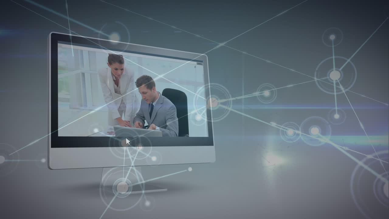 Animazione di una rete di connessioni e scie luminose su elaborazione di dati aziendali su computer