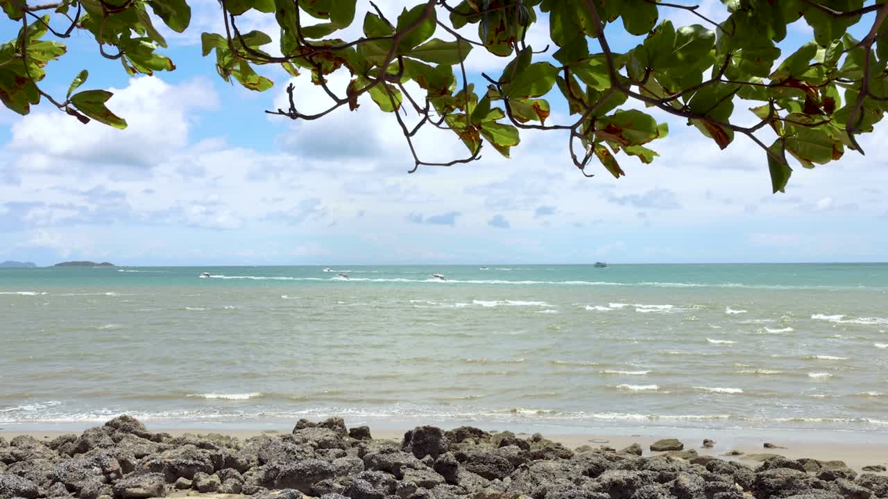 아름다운 파타야 해변, 은 날, 파타야, chonburi, 태국, 2022년 6월 3일