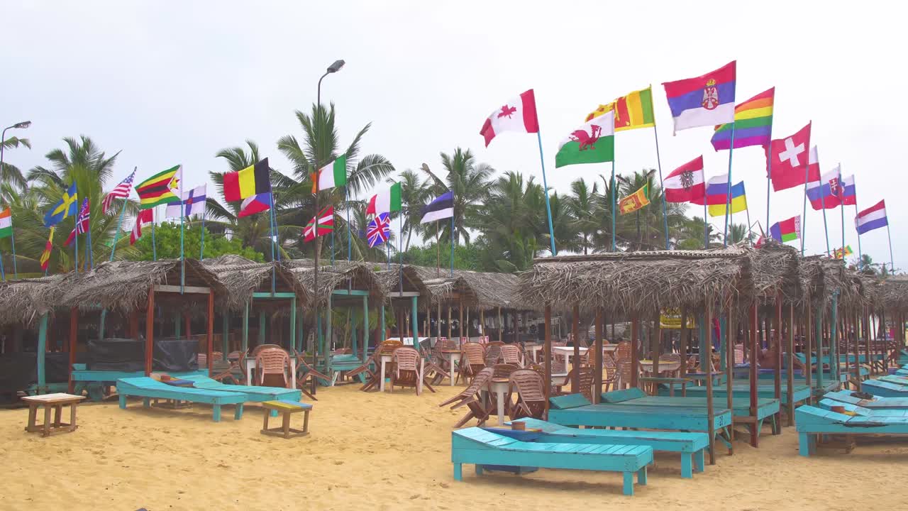 banderas de todos los países del mundo en la playa