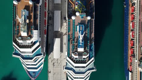 Cruise-Ships