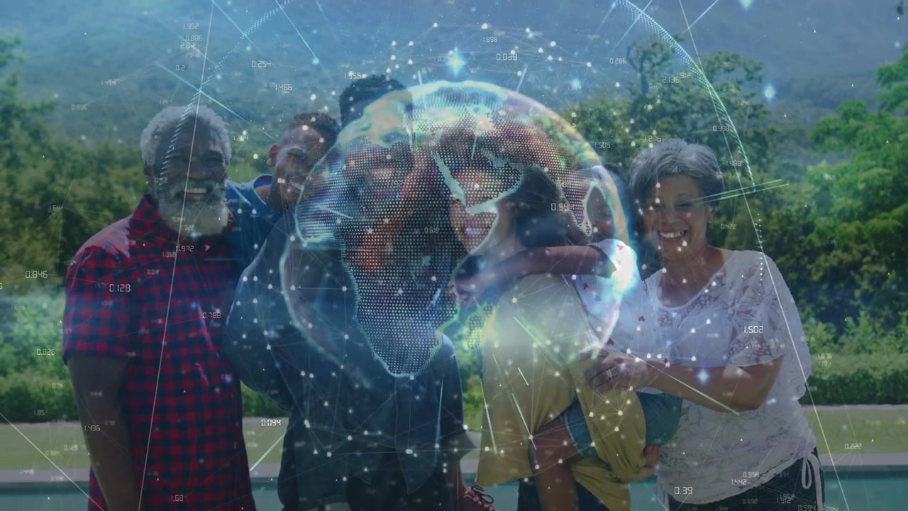 Grupo familiar de cinco personas posando junto a la piscina, apoyando a un niño, mientras un globo terráqueo aparece girando mostrando tecnología