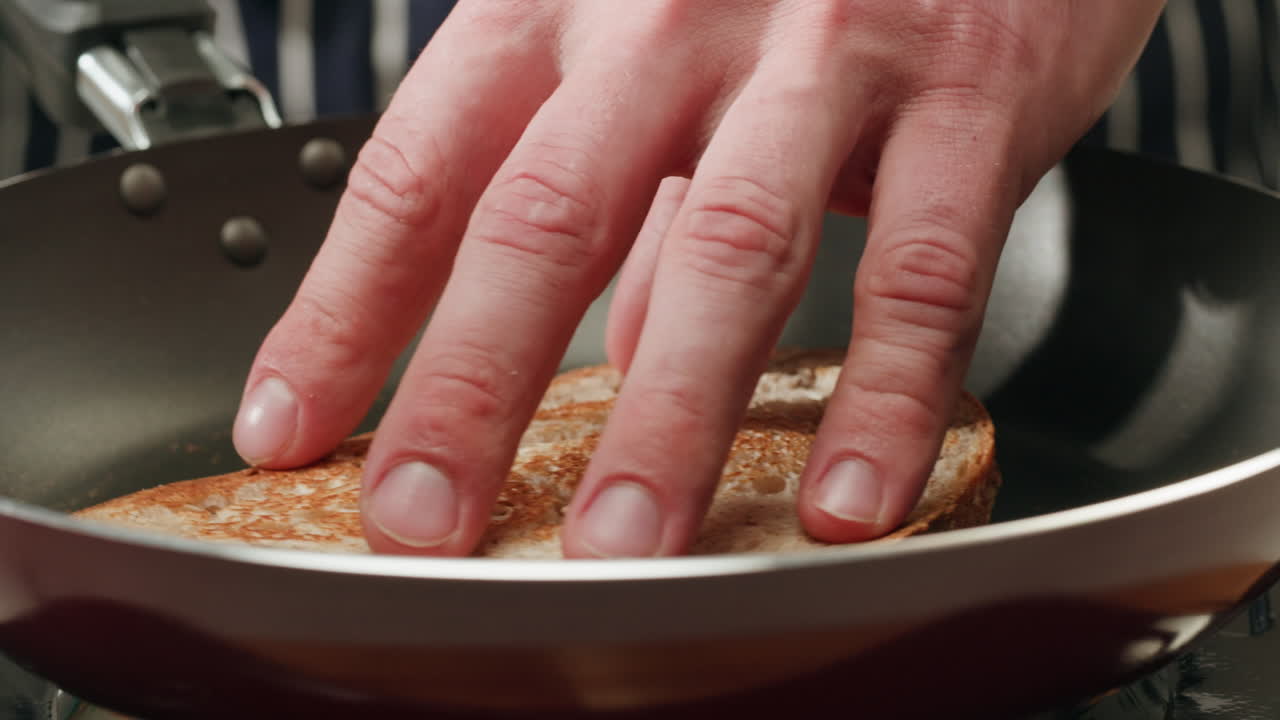 Toasting bread in a pan