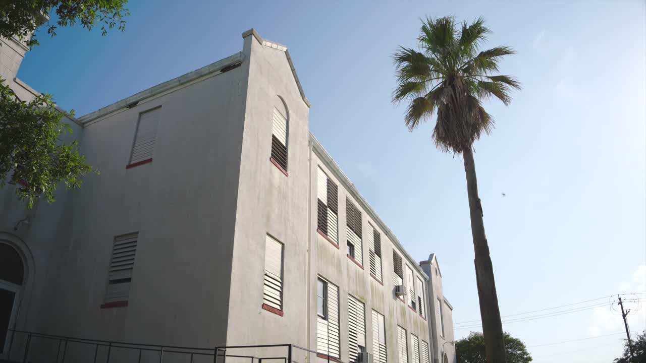 establecimiento de la escuela secundaria central, la primera escuela en texas para negros.