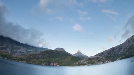 norge rocky lake 05