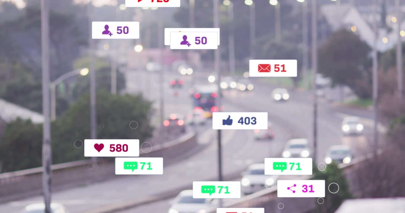 Al segundo, iconos sociales flotantes aparecen, se elevan, actualizando los recuentos de interacción sobre una autopista.