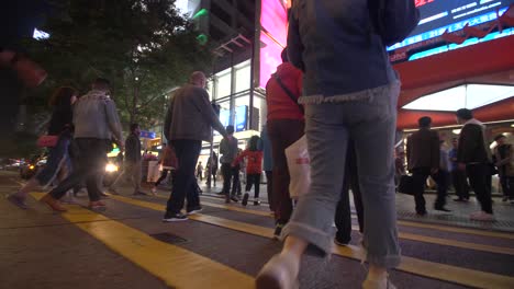 바쁜 홍콩 횡단보도