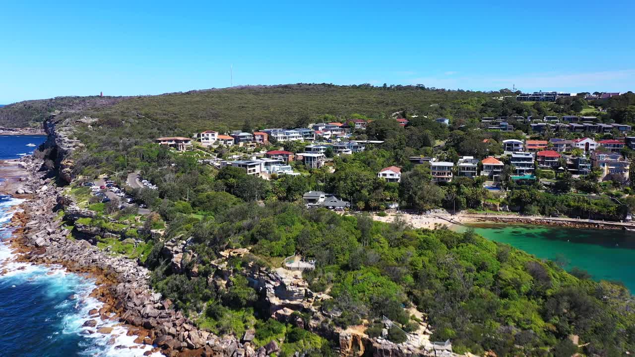 시드니 - 셸리 헤드 위를 날며 남자답게 밖을 내다본다