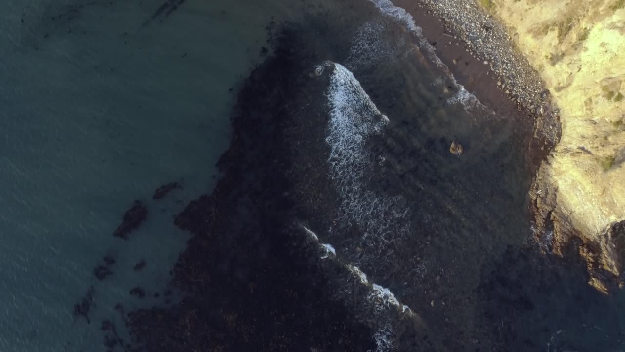 Ocean waves in Rancho Palos Verdes, Los Angeles county in California