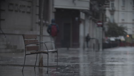 Grauer,-Böser-Tag-Und-Nieselregen-In-Der-Stadt