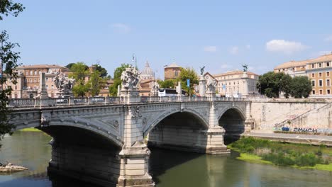 Ponte-Vittorio-Emanuele-II,-bridge-over-the-River-Tiber