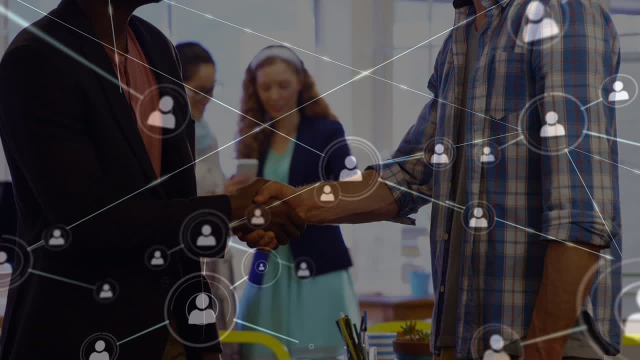 animación de la red de conexiones con iconos sobre mujer de negocios caucásica usando auriculares vr