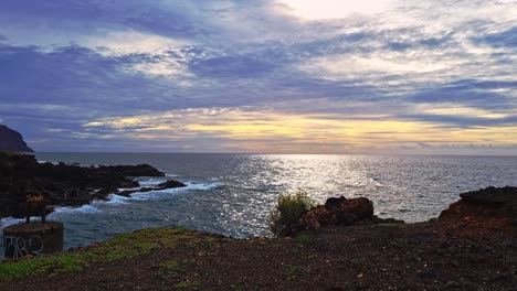 Toma-Estática-De-La-Isla-De-Tenerife-Después-De-La-Puesta-Del-Sol,-Islas-Canarias,-España