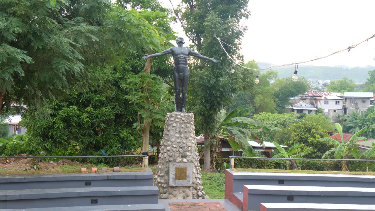 Oblation statue, a national monument of Philippines, symbolizes spirit and expression of Filipino people