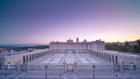 Beautiful-sunrise-from-the-top-of-the-Almudena-Cathedral,-Madrid