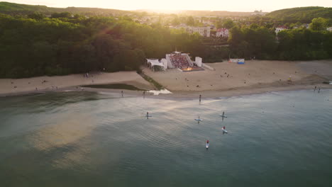 Toller-Sonnenuntergang-Am-Strand