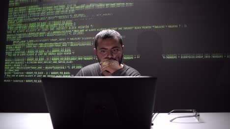 Concepto-De-Ciberseguridad.-Persona-Programando-En-Una-Laptop