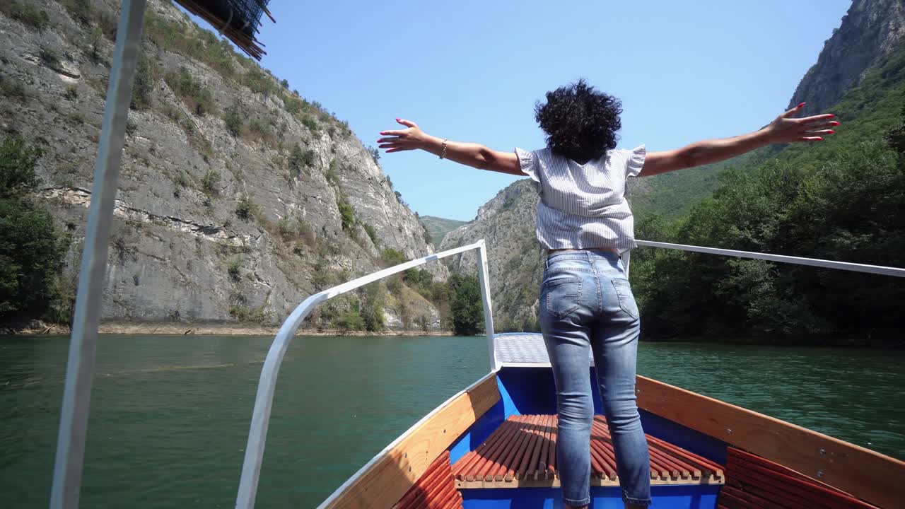 cerca de la burbuja y la ola del mar a la playa, bucle de fondo