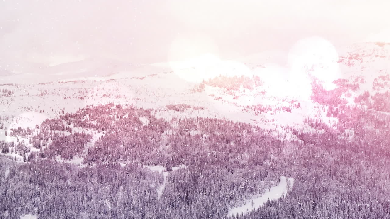 밝은 흐릿한 불빛 위에 겨울 풍경의 애니메이션