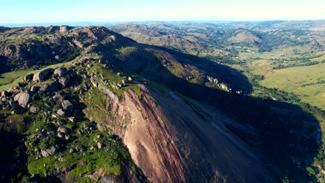 Hermoso-Drone-Disparó-Parque-Nacional-Malolotja-En-Eswatini-En-áfrica