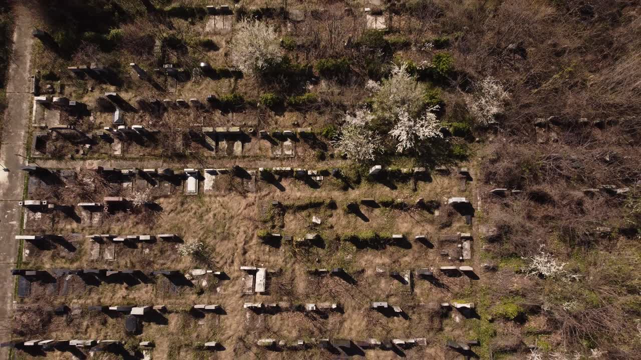 vista aerea del cementerio abandonado
