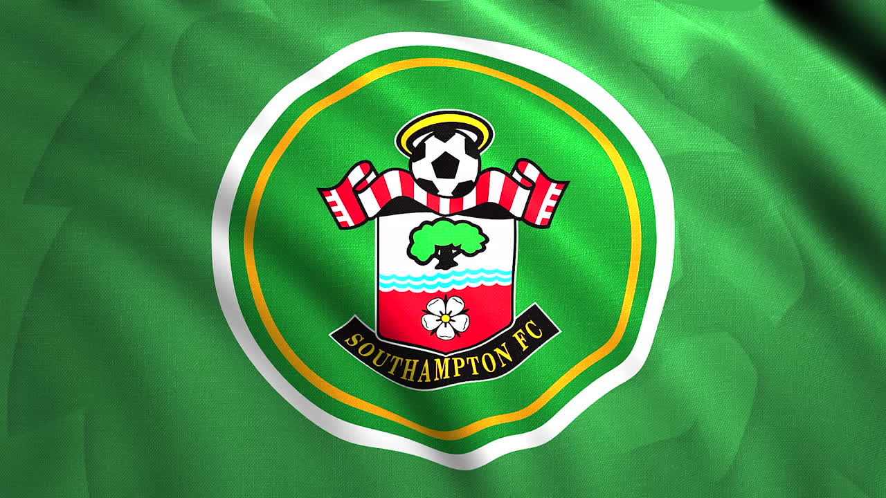 el logotipo del southampton fc en una tela verde