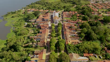 Vista-Aérea-Del-Centro-Histórico-De-La-Ciudad-De-Carolina,-Estado-De-Maranhão,-Brasil