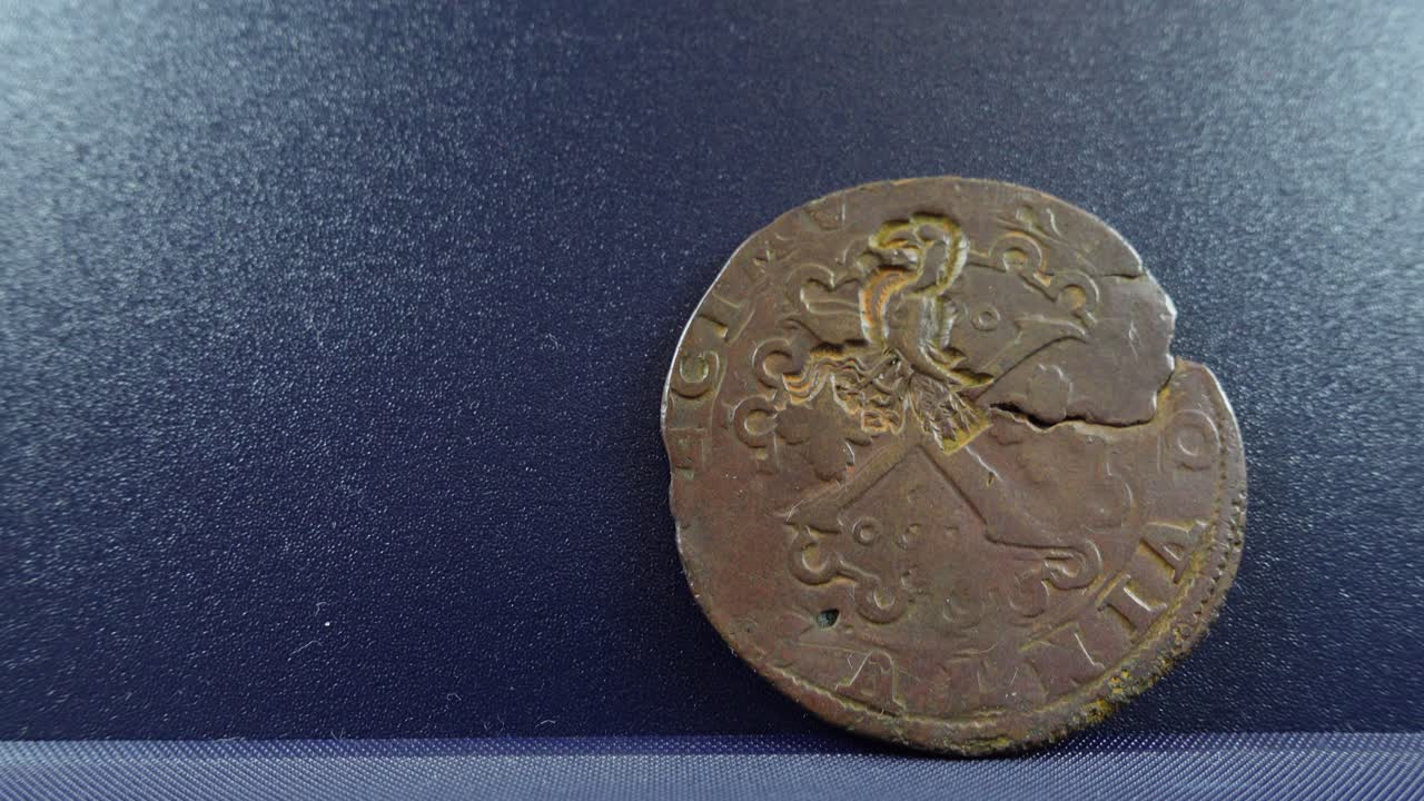vieja moneda de cobre portuguesa