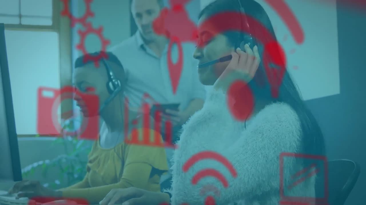 오피스에서 헤드을 가진 다양한 비즈니스 사람들 위에서 아이콘과 데이터 처리의 애니메이션