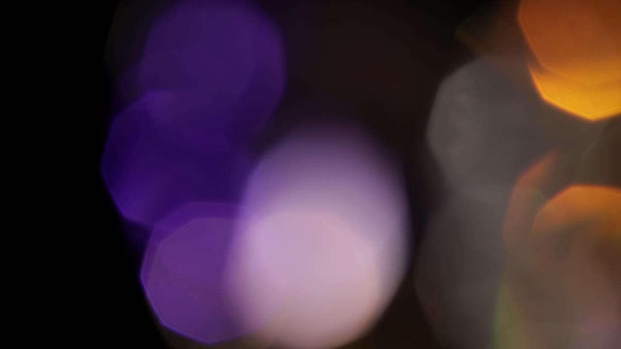 Light Leaks 4K footage. Lens glow flare bokeh overlays, burn flame background. Flash rays effect