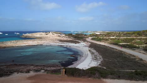 Fantástica-Vista-Aérea-Vuelo-Desplegable-Panorama-Visión-General-Drone-Formentera-Ibiza-Playa-España,-Día-2022