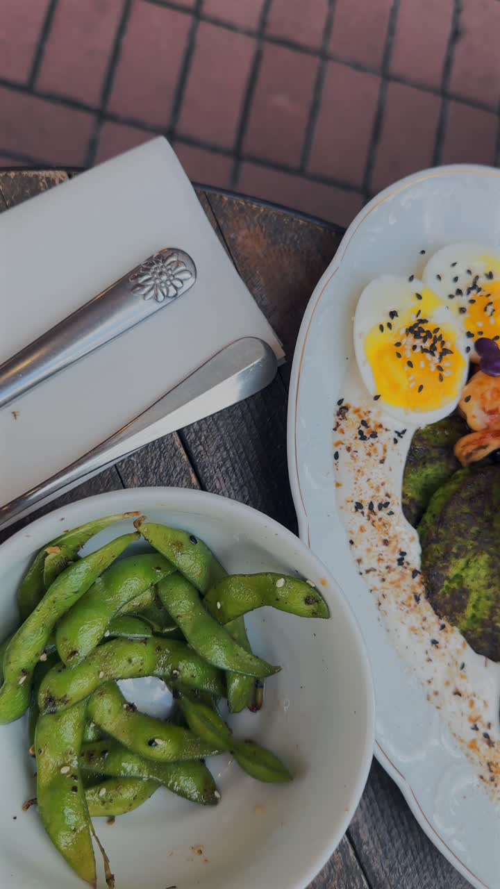 식당 식사 및 음료