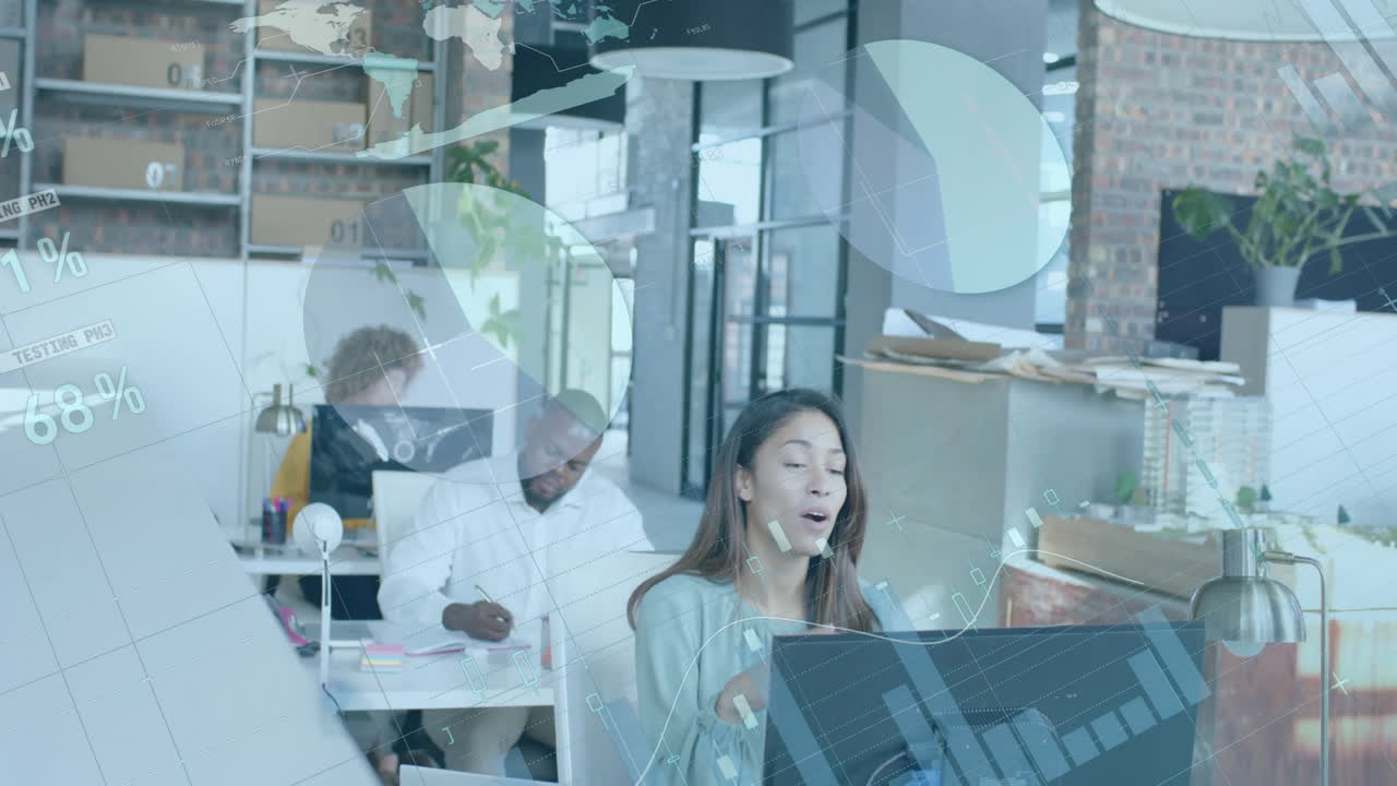 Animation av finansiell databehandling över affärskvinna på kontor