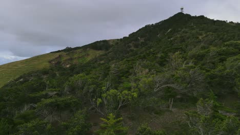 Camera-capturing-the-hills-of-Pico-Castelo-in-partial-sunlight-and-cloud-cover