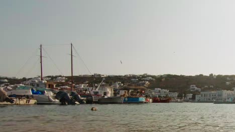 Boats-docked-at-a-harbour-on-the-Greek-island-of-Mykonos