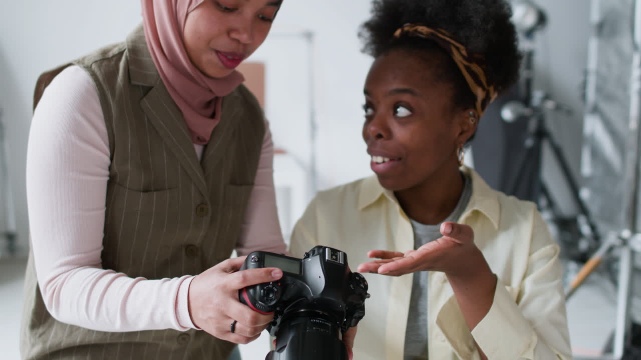 Photographers working in studio