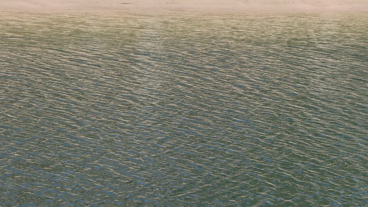 시간이 지남에 따라 물에 대한 빛의 점진적인 변화