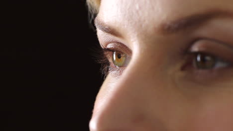 Closeup-of-human-green-eye-expressing-happiness