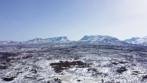 Luftaufnahme-Der-Schwedischen-Berge-Und-Des-Lapponischen-Tors