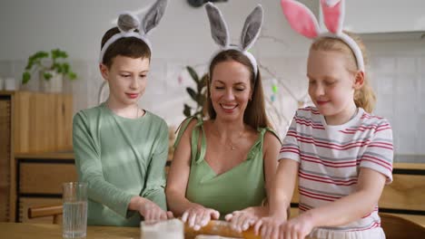 family baking easter treats