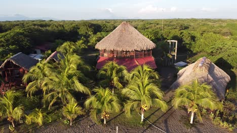 Wunderschönes-Baumhaus-Hostel-In-Nicaragua