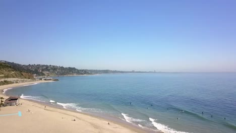 Topanga-Und-Felsstrand-Zum-Surfen