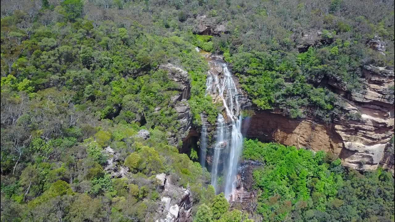 cataratas katooba - parque nacional de las montañas azules - este de sydney ese día había mucha agua cayendo
