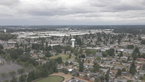 tomada aérea de un avión no tripulado de tacoma, washington