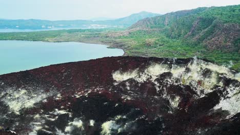 Überführung-Des-Vulkans-Mount-Tavurvur