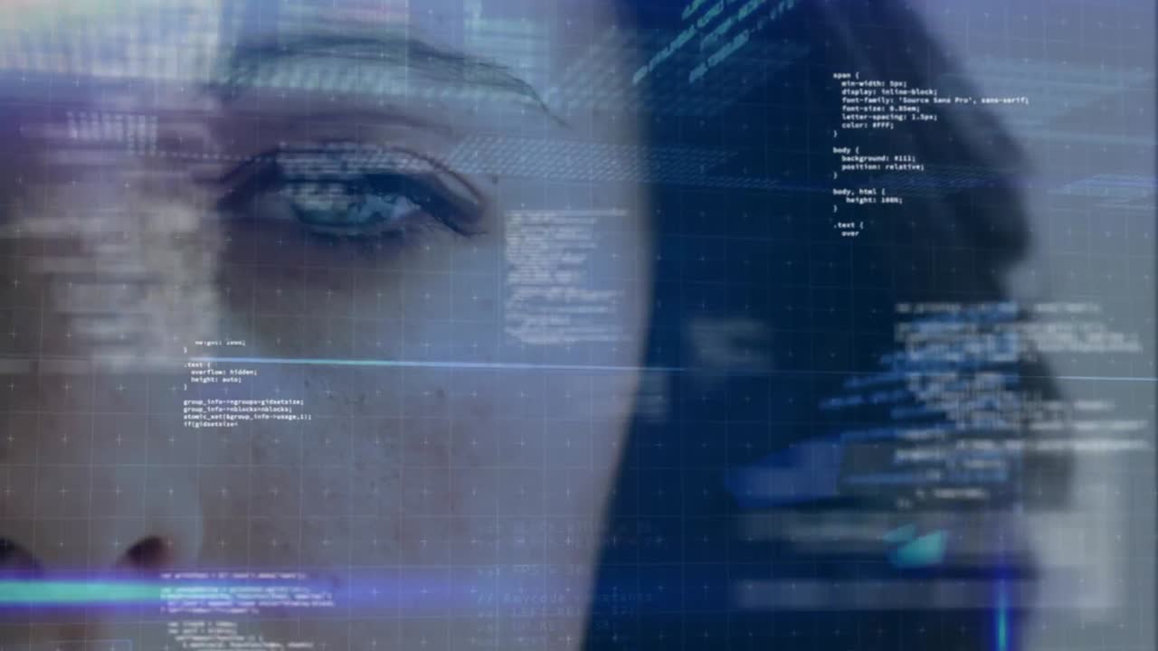 лицо женщины против бинарных кодов и данных информации