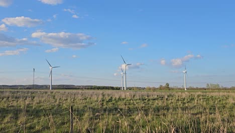 Windkraftanlagen-Im-Ländlichen-Dänemark