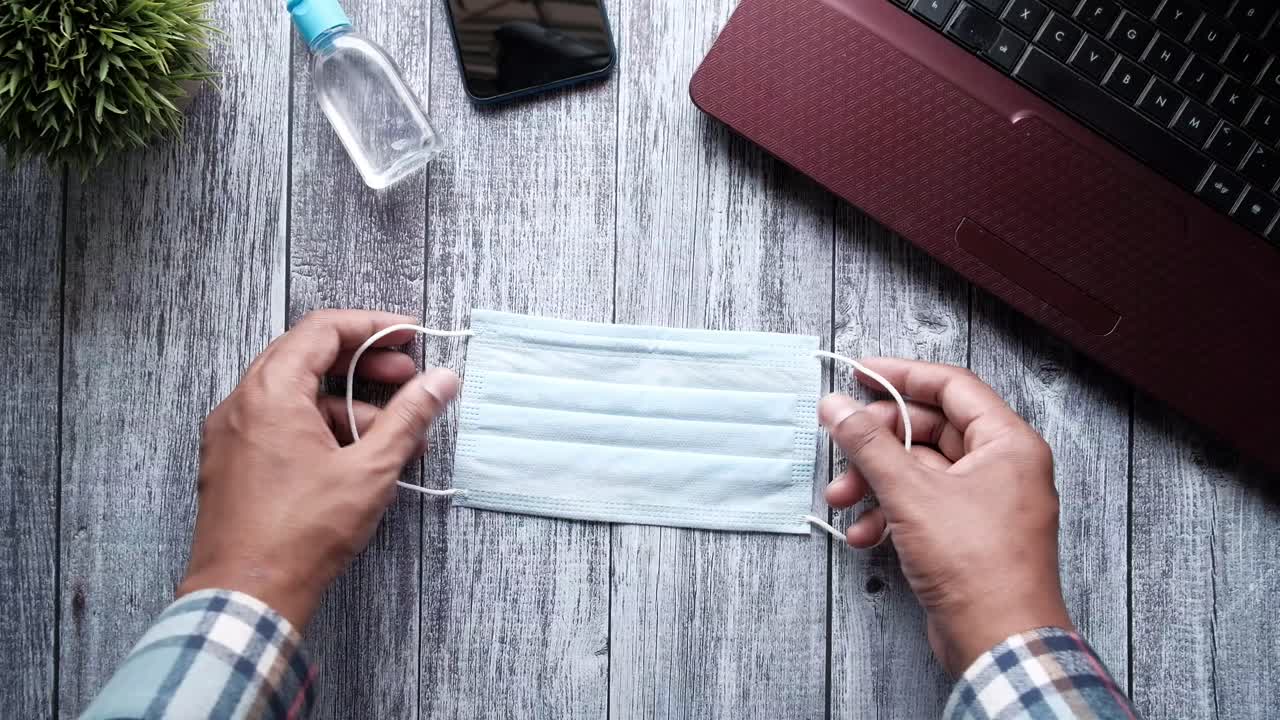 집에서 안전 조치를 취하는 것