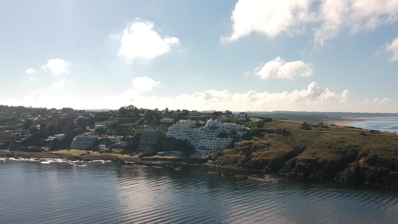 위치: 푼타 발레나, 우루과이